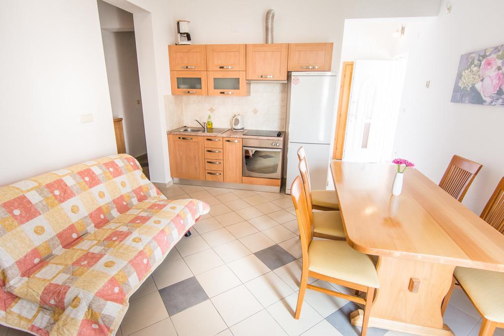 Apartments Basilea Biograd Na Moru Εξωτερικό φωτογραφία