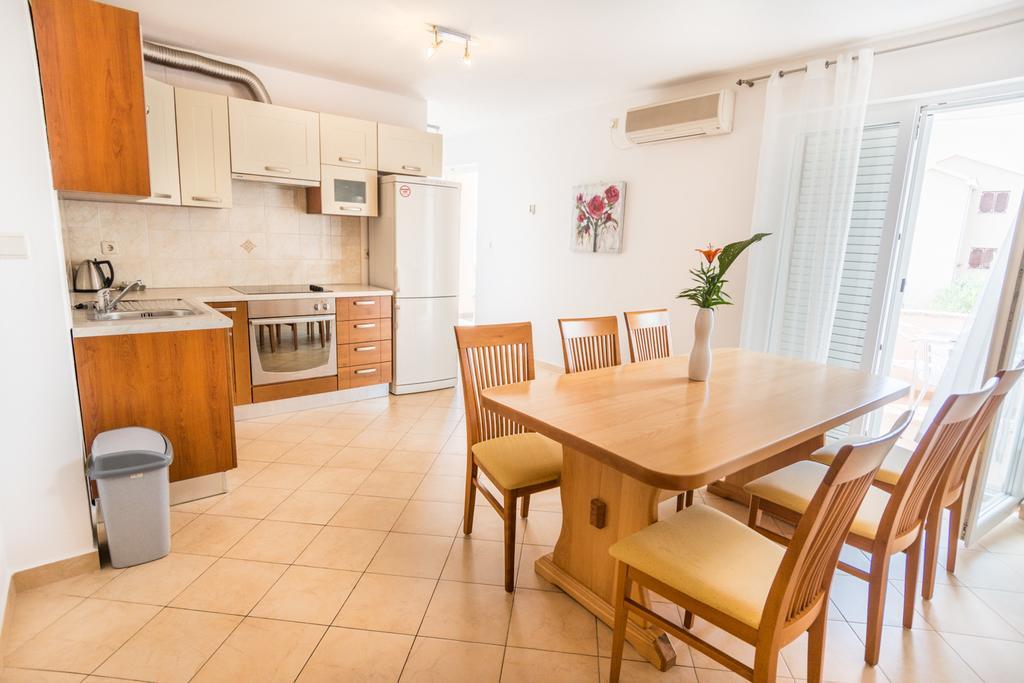 Apartments Basilea Biograd Na Moru Δωμάτιο φωτογραφία